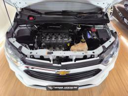 CHEVROLET - ONIX - 2017/2018 - Branca - R$ 62.900,00