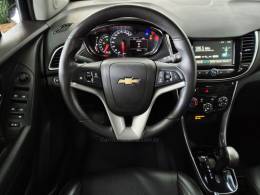 CHEVROLET - TRACKER - 2017/2018 - Branca - R$ 88.900,00