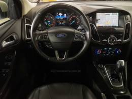 FORD - FOCUS - 2015/2016 - Prata - R$ 71.900,00