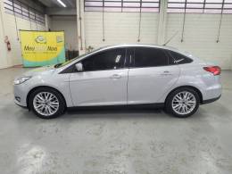 FORD - FOCUS - 2015/2016 - Prata - R$ 61.900,00