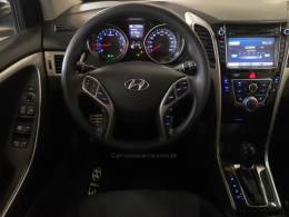 HYUNDAI - I30 - 2014/2015 - Branca - R$ 71.900,00