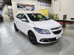CHEVROLET - ONIX - 2014/2014 - Branca - R$ 54.900,00
