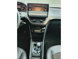 PEUGEOT - 2008 - 2015/2016 - Branca - R$ 59.900,00
