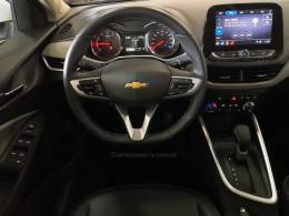 CHEVROLET - ONIX - 2021/2022 - Branca - R$ 89.900,00