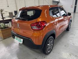 RENAULT - KWID - 2018/2018 - Laranja - R$ 41.900,00