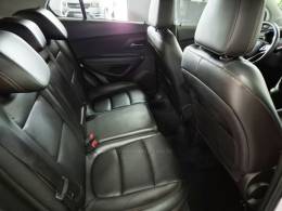 CHEVROLET - TRACKER - 2017/2018 - Branca - R$ 88.900,00