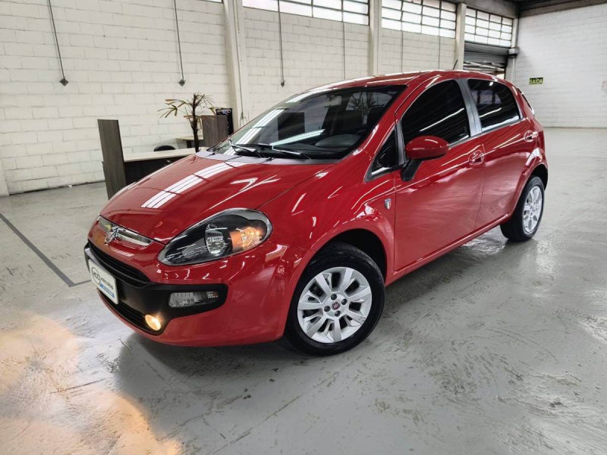 FIAT - PUNTO - 2015/2016 - Vermelha - R$ 47.900,00