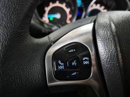 FORD - FIESTA - 2015/2016 - Preta - R$ 56.900,00