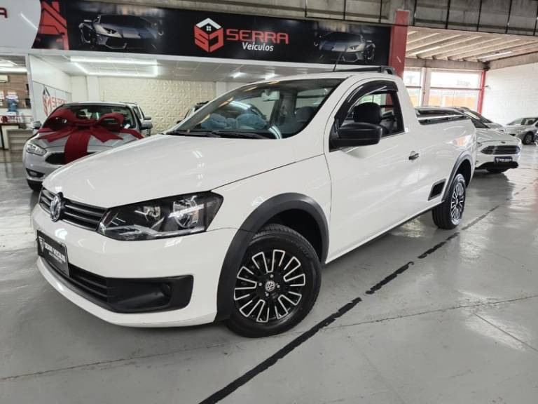VOLKSWAGEN - SAVEIRO - 2014/2015 - Branca - R$ 47.900,00