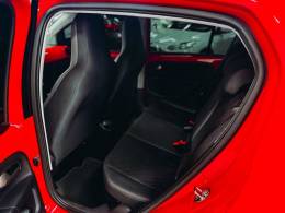 VOLKSWAGEN - UP - 2015/2016 - Vermelha - R$ 56.900,00