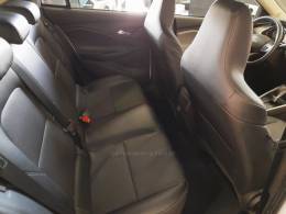 CHEVROLET - ONIX - 2021/2022 - Branca - R$ 89.900,00