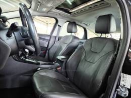 FORD - FOCUS - 2017/2017 - Preta - R$ 74.900,00