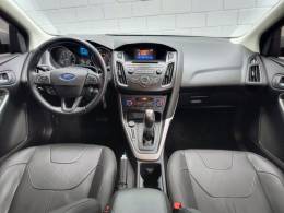 FORD - FOCUS - 2015/2016 - Prata - R$ 61.900,00