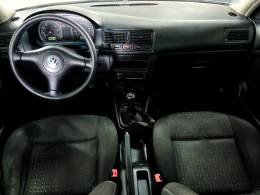 VOLKSWAGEN - GOLF - 2002/2002 - Branca - R$ 28.900,00