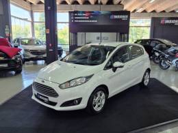 FORD - FIESTA - 2015/2016 - Branca - R$ 49.900,00