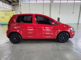 VOLKSWAGEN - FOX - 2014/2015 - Vermelha - R$ 44.900,00