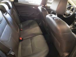 FORD - FOCUS - 2015/2016 - Cinza - R$ 69.900,00