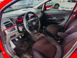 FIAT - PUNTO - 2011/2011 - Vermelha - R$ 46.900,00