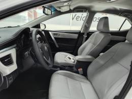 TOYOTA - COROLLA - 2014/2015 - Branca - R$ 81.900,00