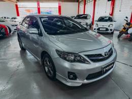 TOYOTA - COROLLA - 2013/2014 - Prata - R$ 74.900,00