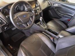 FORD - FOCUS - 2015/2016 - Cinza - R$ 69.900,00