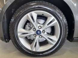 FORD - FOCUS - 2014/2015 - Cinza - R$ 56.900,00