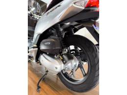 HONDA - PCX - 2018/2018 - Prata - R$ 15.900,00