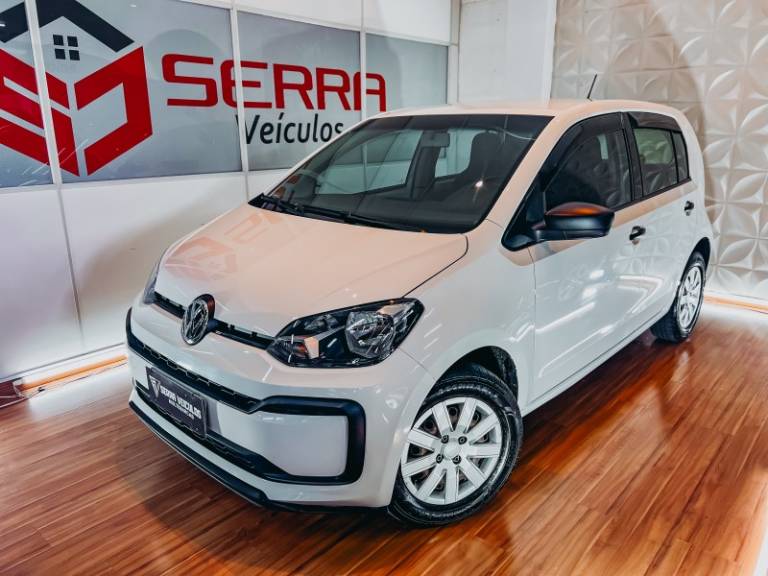 VOLKSWAGEN - UP - 2018/2018 - Branca - R$ 49.900,00