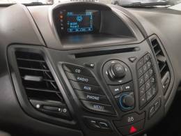 FORD - FIESTA - 2016/2016 - Branca - R$ 52.900,00