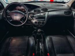 FORD - FOCUS - 2006/2006 - Prata - R$ 27.900,00