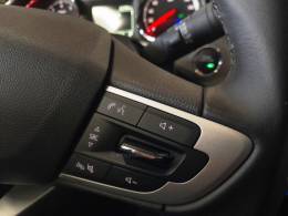 CHEVROLET - ONIX - 2021/2022 - Branca - R$ 87.900,00