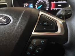 FORD - FUSION - 2015/2016 - Branca - R$ 92.900,00
