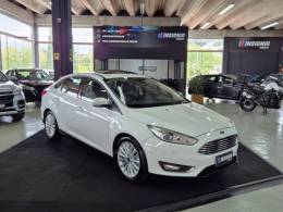 FORD - FOCUS - 2016/2016 - Branca - R$ 67.900,00
