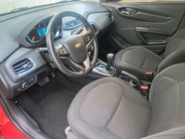 CHEVROLET - ONIX - 2014/2015 - Vermelha - R$ 59.900,00