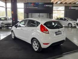 FORD - FIESTA - 2016/2016 - Branca - R$ 49.900,00