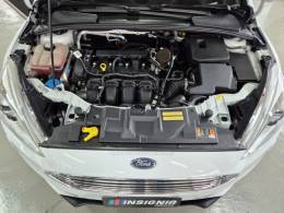 FORD - FOCUS - 2016/2016 - Branca - R$ 67.900,00