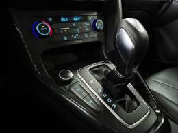 FORD - FOCUS - 2016/2016 - Branca - R$ 67.900,00
