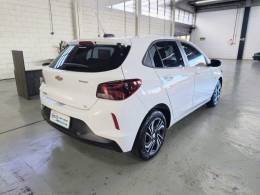 CHEVROLET - ONIX - 2024/2024 - Branca - R$ 81.900,00