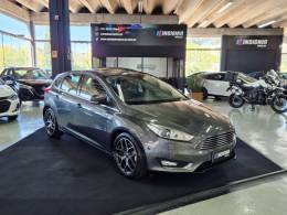 FORD - FOCUS - 2018/2019 - Cinza - R$ 87.900,00