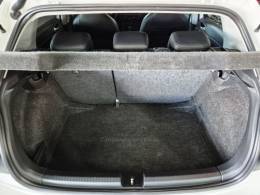 VOLKSWAGEN - POLO - 2023/2023 - Branca - R$ 99.900,00