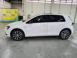 VOLKSWAGEN - GOLF - 2014/2015 - Branca - R$ 85.900,00