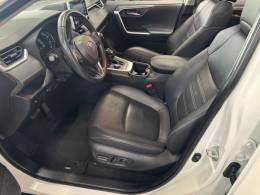 TOYOTA - RAV4 - 2020/2020 - Branca - R$ 176.900,00
