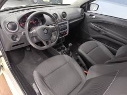 VOLKSWAGEN - SAVEIRO - 2017/2018 - Branca - R$ 63.900,00