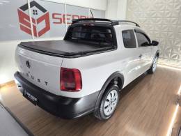 VOLKSWAGEN - SAVEIRO - 2017/2018 - Branca - R$ 63.900,00