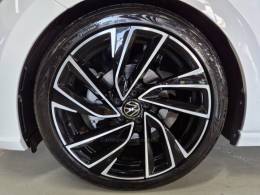 VOLKSWAGEN - POLO - 2023/2023 - Branca - R$ 99.900,00