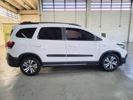 CHEVROLET - SPIN - 2022/2023 - Branca - R$ 97.900,00