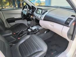 MITSUBISHI - L200 TRITON - 2015/2015 - Branca - R$ 125.900,00