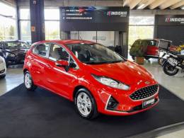 FORD - FIESTA - 2017/2018 - Vermelha - R$ 59.900,00