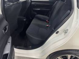 TOYOTA - YARIS - 2020/2020 - Branca - R$ 85.900,00