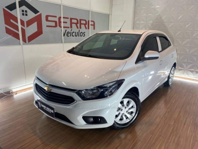 CHEVROLET - ONIX - 2019/2019 - Branca - R$ 56.900,00